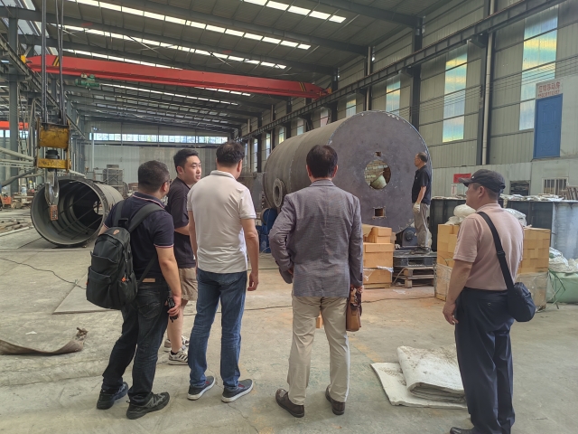 新型連續式成人抖音91视频廣受歡迎,韓國客戶前來考察